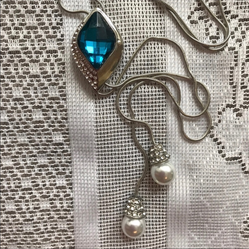 Elegant Crystal Pearl Rhinestone Silver Necklace